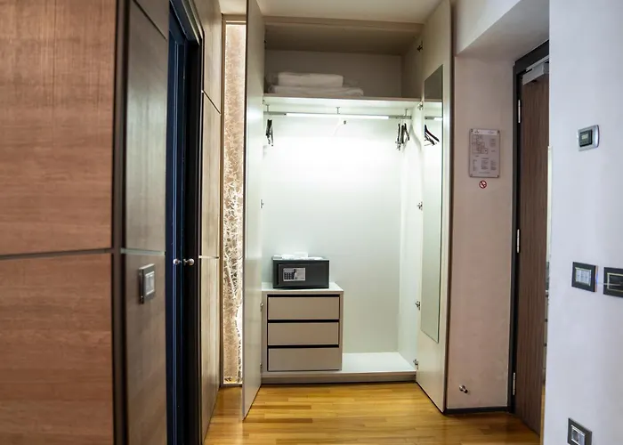 Divina Luxury 4*