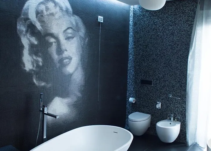 Divina Luxury 4*