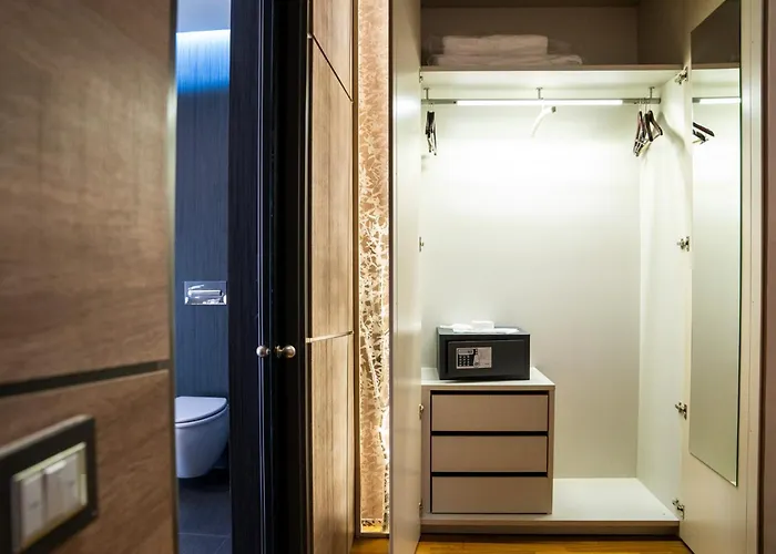 Divina Luxury