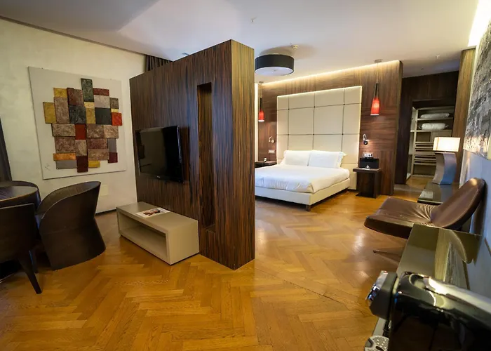 Hotel Divina Luxury 4*